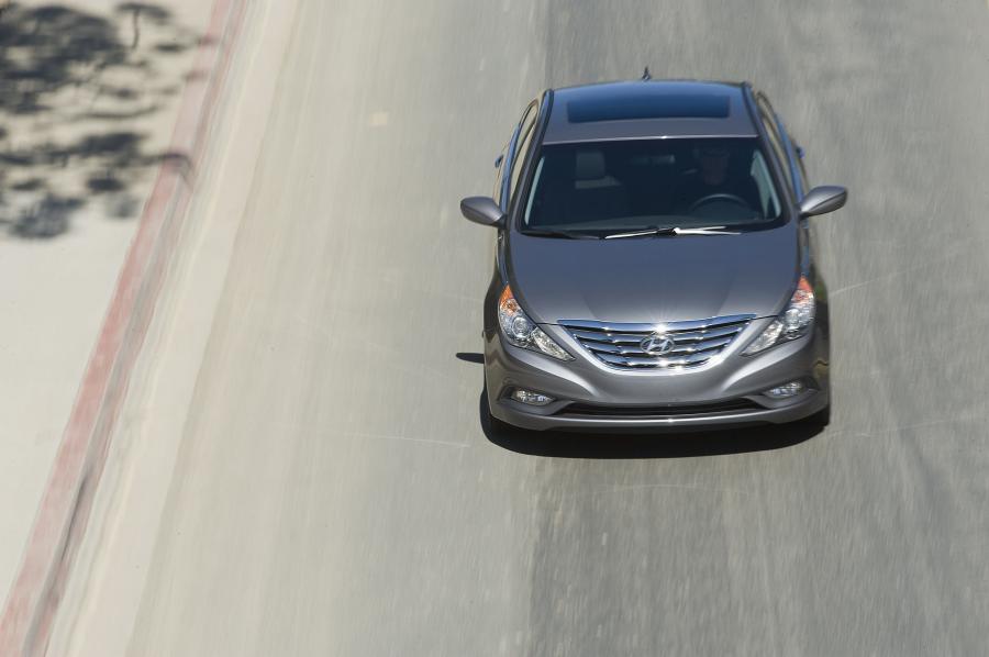  Hyundai Sonata 2010 года  (фото 52 из 162)